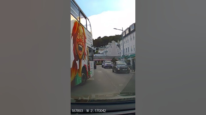 Liberty bus Drivers couldn't care less  #automobile #carelessdriving #fail