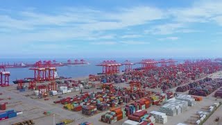 US and global economic outlook deteriorates in Trump trade war, IMF says