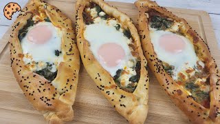 Incredibly tasty Turkish pide with meat, spinach and cheese filling  *Bea's Bites* screenshot 3