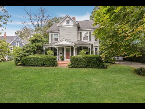 215 Candee Ave, Sayville, NY home video tour