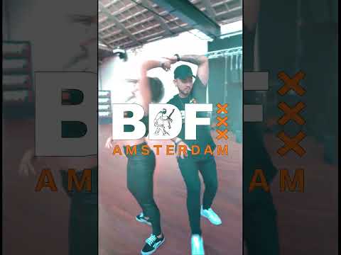 Baila Mundo -