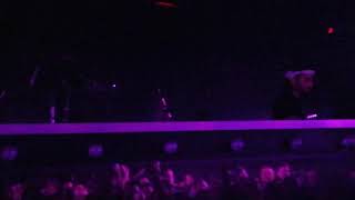 Download Lagu Alesso 2020 ID (Somebody to Use) MP3 Download Lagu Alesso 2020 ID (Somebody to Use) MP3