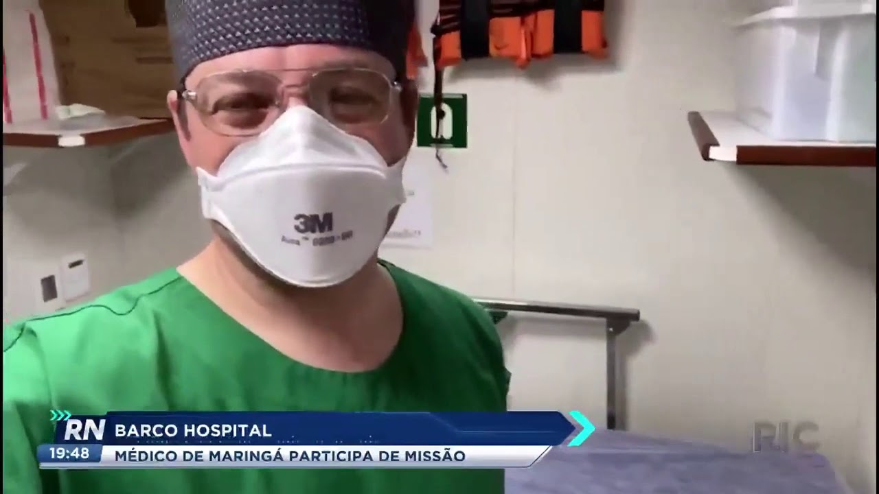 Barco hospital na Amazônia médico de Maringá participa de missão