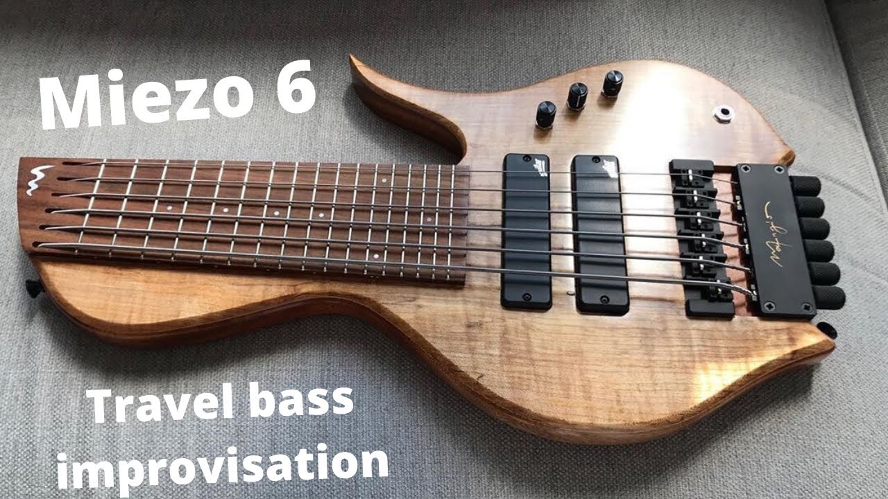 Improvisation on the Maurizio Über Basses (MüB) Miezo 6 travel