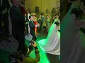 رقص زیبایی عروسمون خجالت میکشه داماد رو ببوسه وای از این عروس خجالتی 