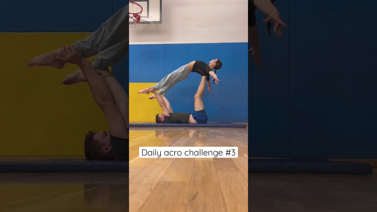 Easy acroyoga challenge for you to try!😍 