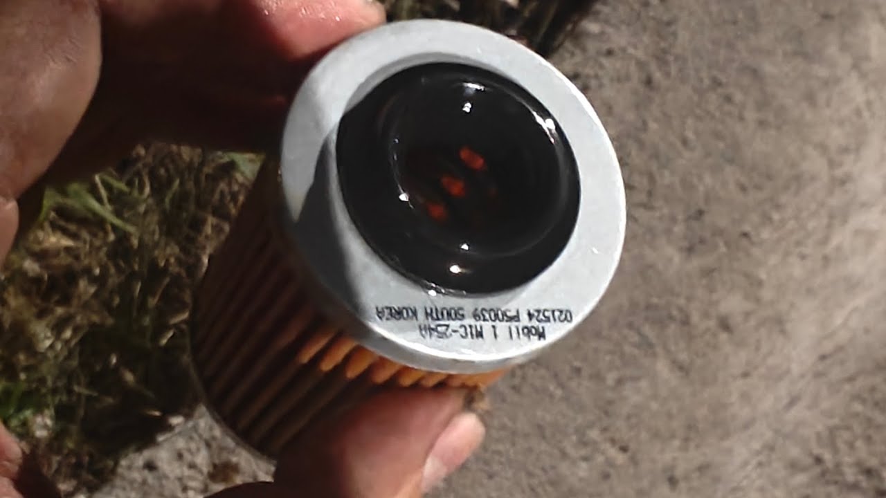 This is how a wrong oil filter can kill your engine Jeep Grand Cherokee oil leak