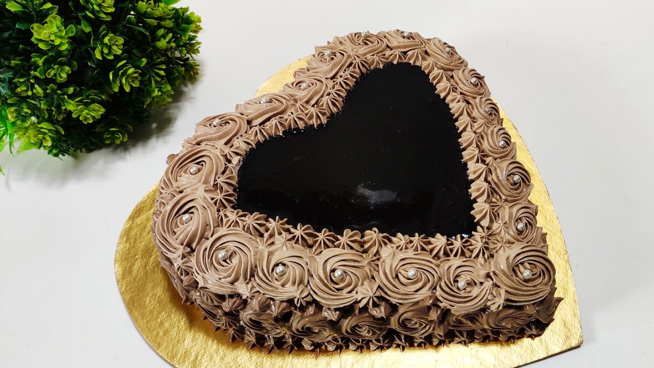 Heart shaped cake।। How to make HEART SHAPED CHOCOLATE CAKE ...