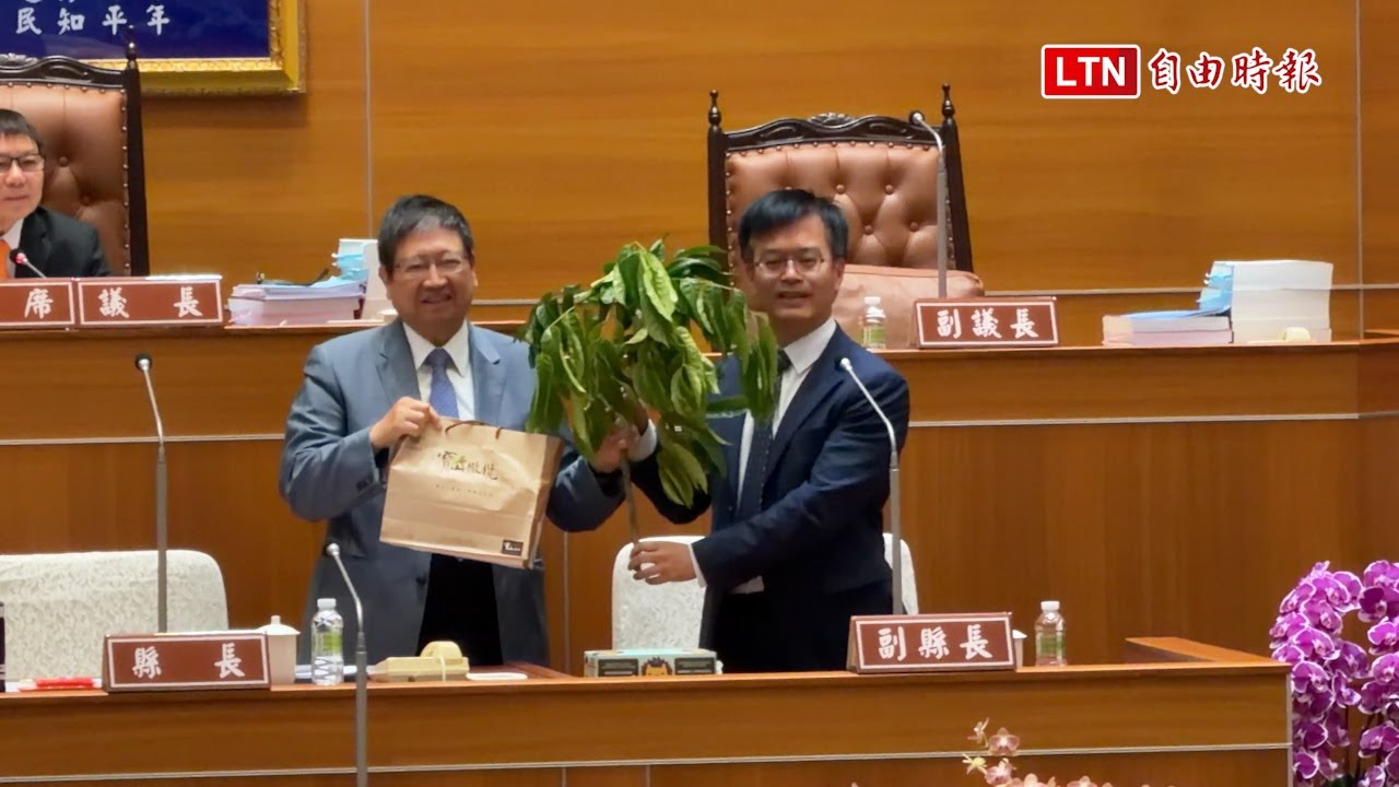 民眾黨竹縣議員議會質詢 當面喊話楊文科「國民黨應禮讓竹北市長」