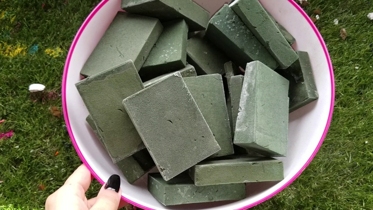 Frozen Floral Foam Crushing