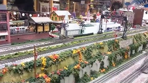 Scale-wheeled train running at San Diego 3-Railers Layout