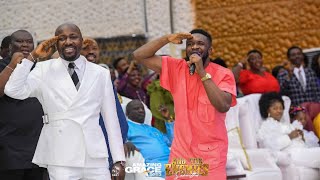 ⁣APOSTLE JOHNSON SULEMAN AND EBUKA SONGS SANG CALLING MY NAME TOGETHER DURING THE AMAZING GRACE 2023