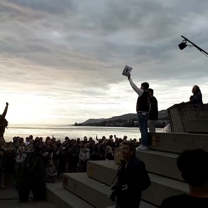 Queen fans singing Happy Birthday for Freddie Mercury  in Montreux 05/09 2019