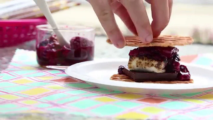 Summer S'mores Bar | Jelly Toast + My Baking Addic...