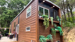 Bill & Carmen Live Tiny on The Mountain Community in their 10’x40’ Custom Incredible Tiny Home 🇺🇸🏘️😉