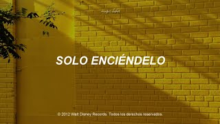 Amber Lily (Shake It Up: Live 2 Dance) - Turn It On [Traducida al Español]