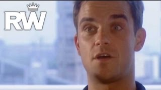 Famous Robbie Williams | Sing When You're Winning | "Je m'appelle Treveur" Wealth