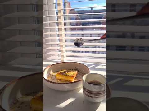 بسبوسة بالقشطة مع قهوة تركية