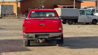 B2B Auctions A\/S \/ Toyota Hilux 2,5d-4d, s-cab 4wd
