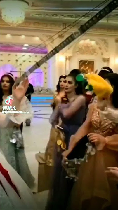 PENAMPAKAN WANITA ARAB TIMUR TENGAH