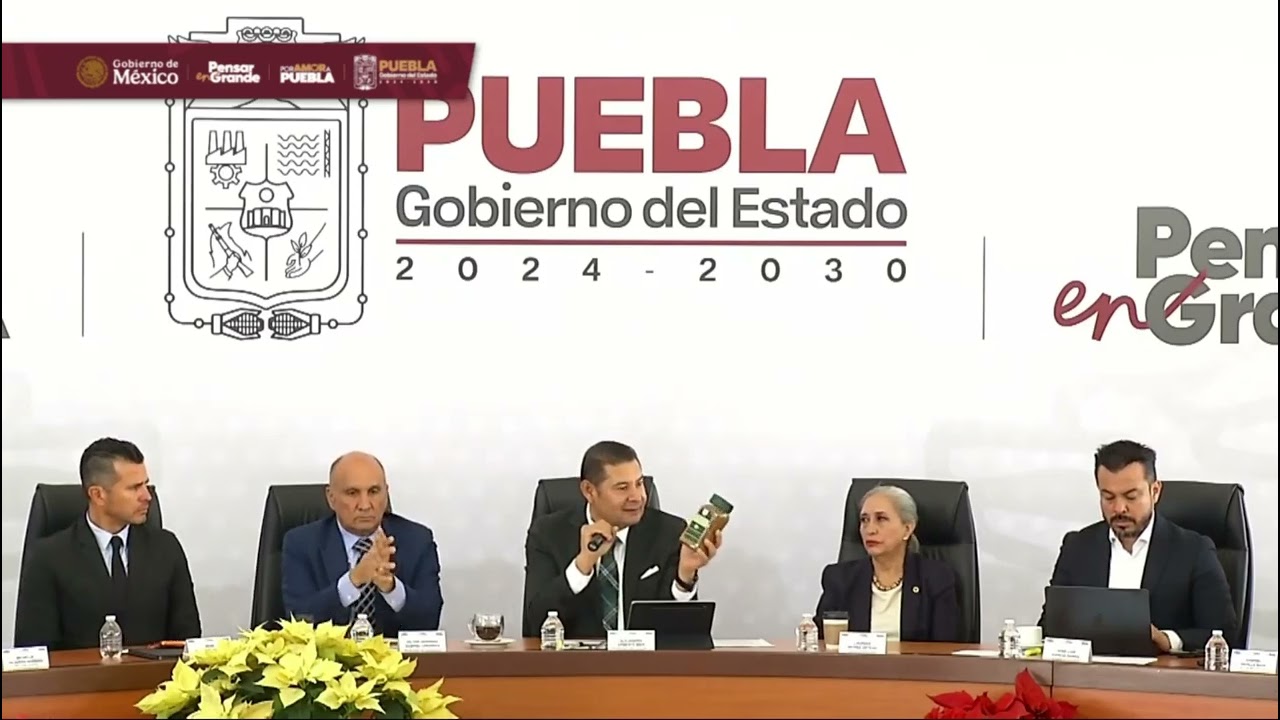 📚 Construir conocimiento para detonar desarrollo con justicia social.