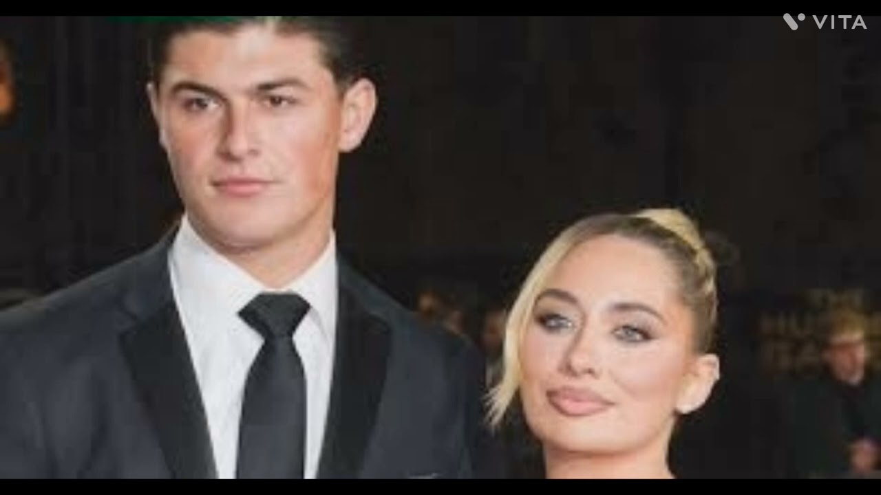 Louis Rees-Zammit officially splits with girlfriend Saffron Barker as statement issued