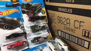 Lamley Unboxing: Opening a 2017 Hot Wheels A Case (and a variation alert)