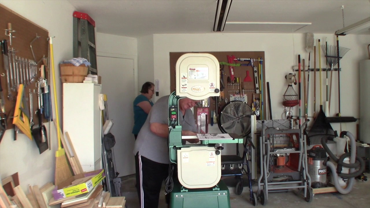GRIZZLY 14" BANDSAW IS ASSEMBLED! YouTube