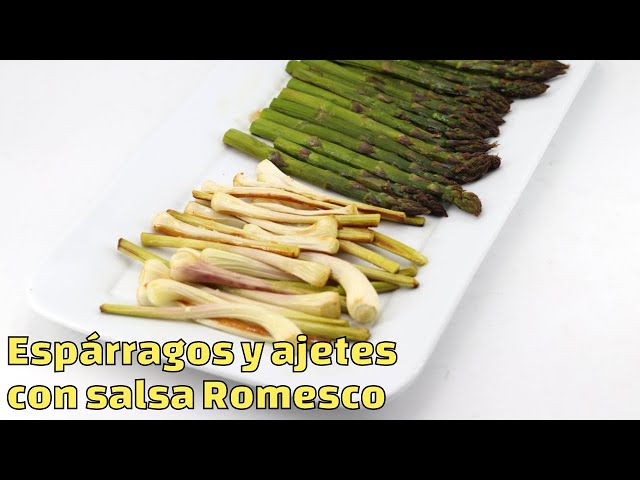 Espárragos y ajetes con salsa Romesco #javierromero #cocinacasera #verduras