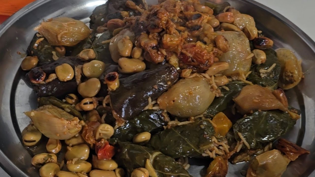 الدولمه العراقيه باربع انواع وحشوات مختلفه للنباتيين والغير نباتيين وسويت برمه للتحلايه مع جاي مهيل