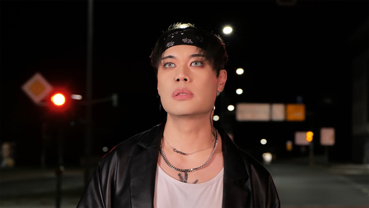 THE NEW ASUKA - Mitternachtsrausch (Official Music Video) auf YouTube ansehen THE NEW ASUKA - Mitternachtsrausch (Official Music Video) auf YouTube ansehen