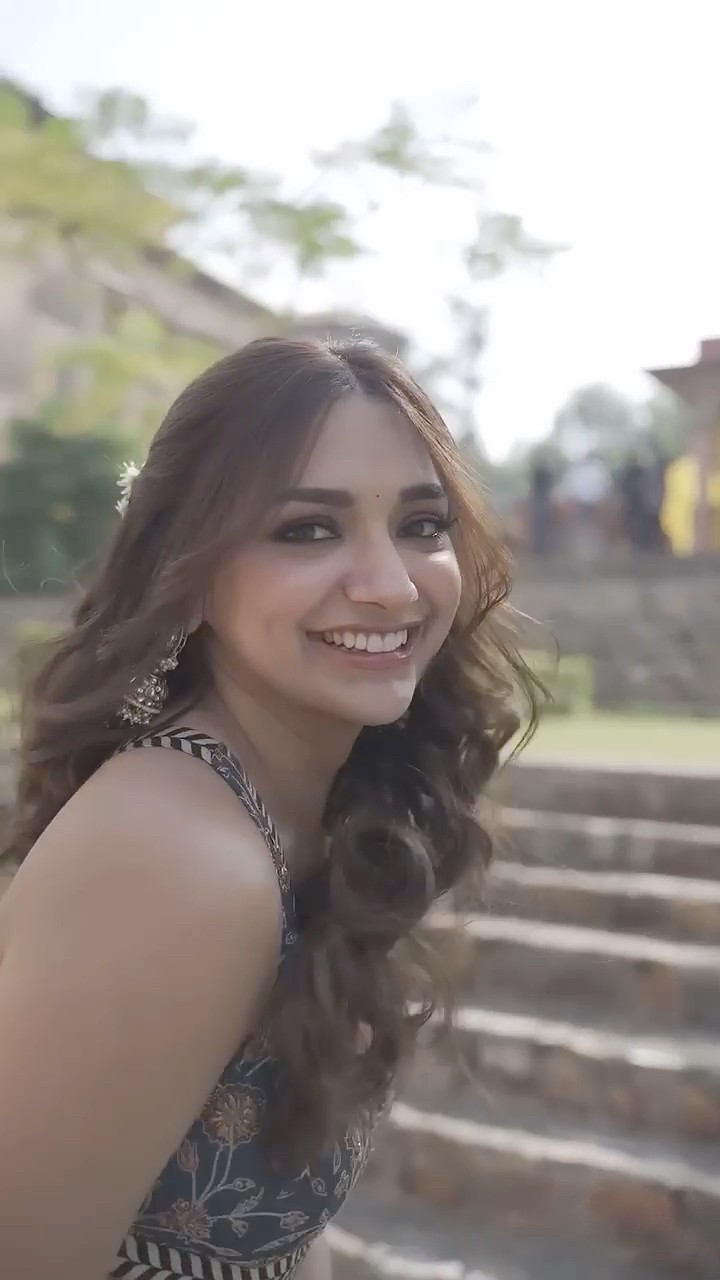 Jiya Shankar effortlessly brings 'Unsaid Talks' to life with her beauty and grace. #shorts