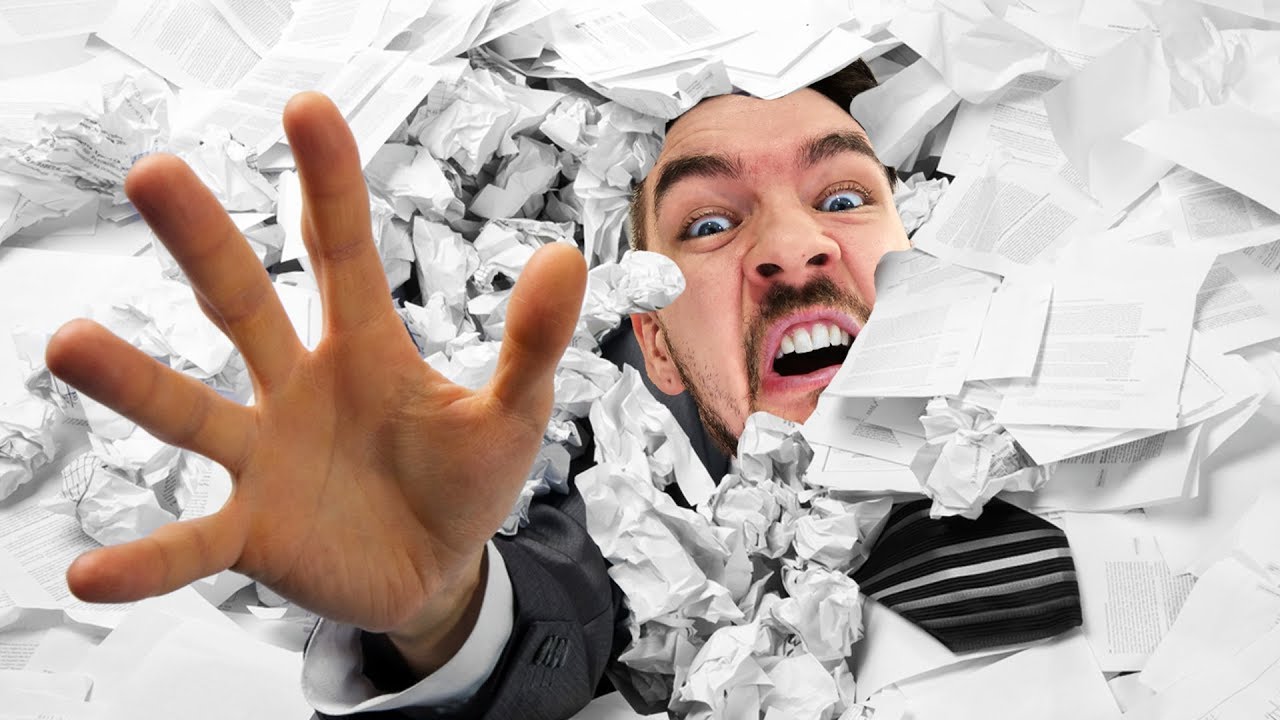 games people play THE MAN MADE OF PAPER! | It's Paper Guy