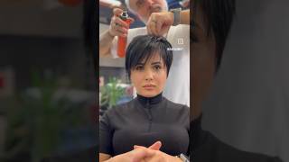 Ragged PIXIE: The perfect haircut for a round face and more! #pixie #hairstyle  #haircut