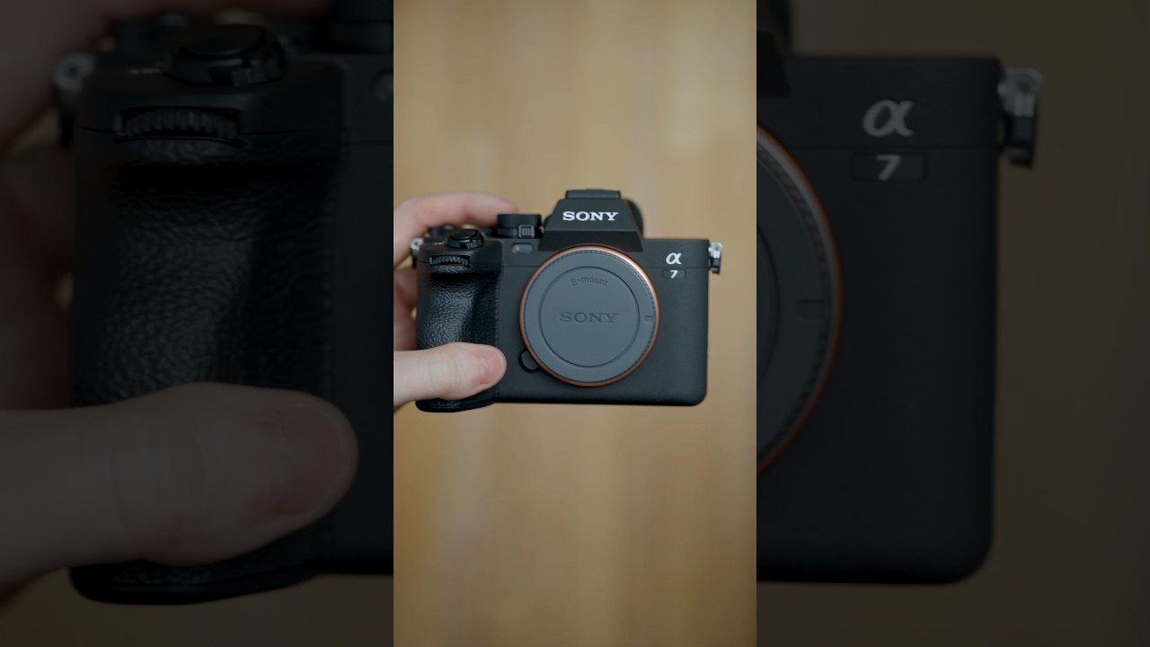 Unboxing Sony A7 IV
