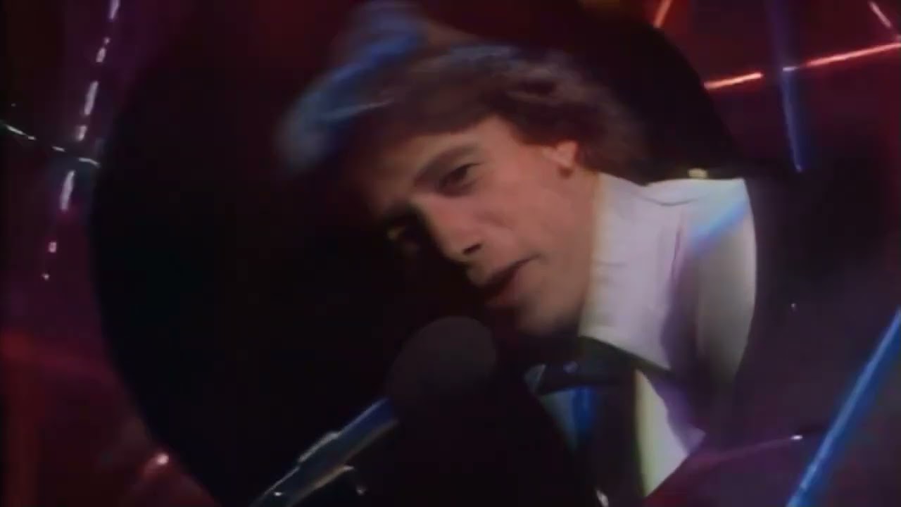 Voyage - Souvenirs (12'' Extended Mix) - YouTube