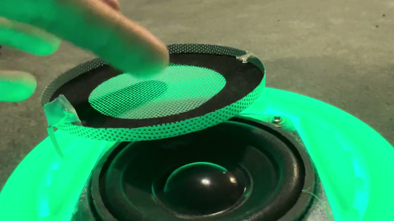 Динамик Defiant Touch Lamp без решетки