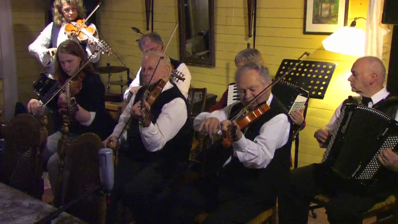 (Kvinnherad Folkemusikklag)  Jonvassbrura  -  vals