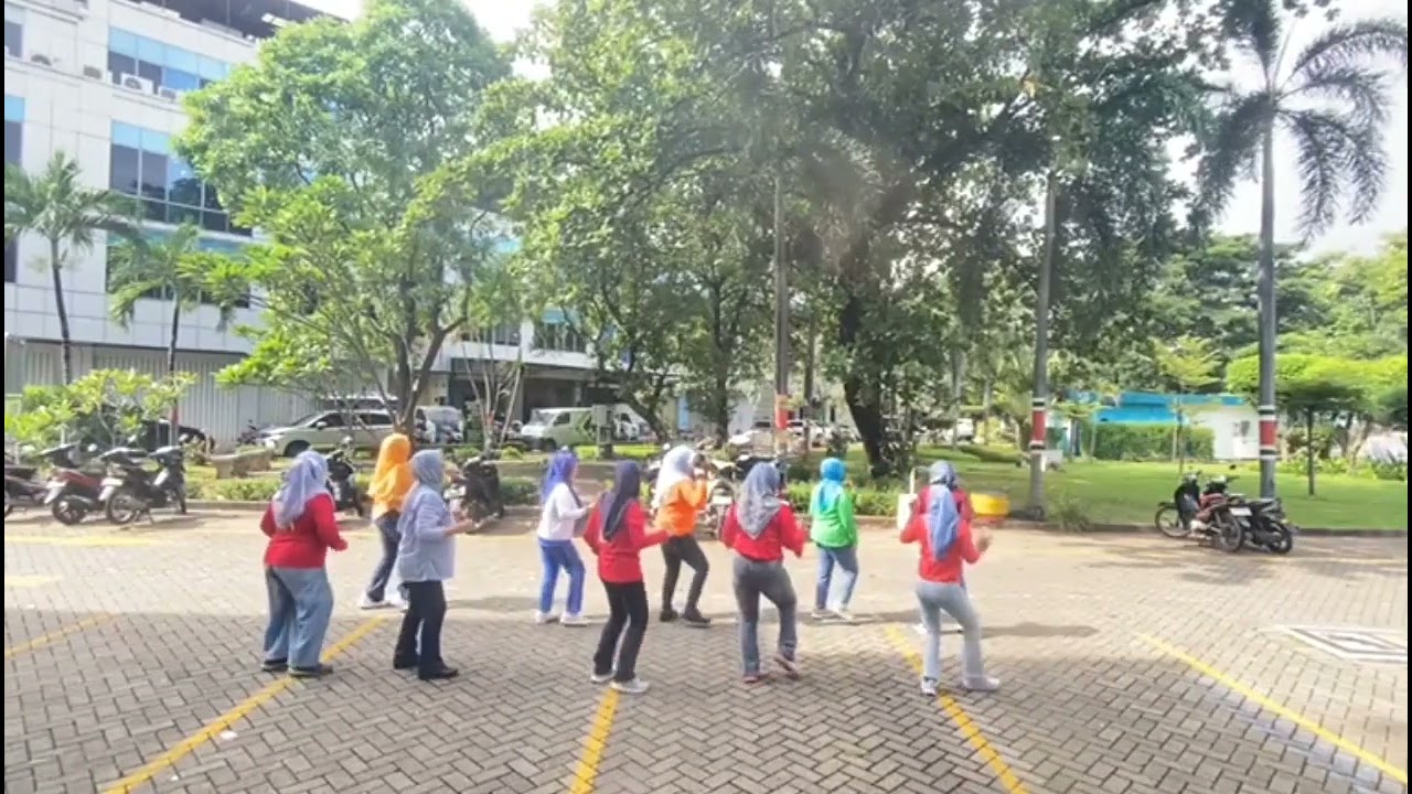 Disitu Terkadang Saya Merasa Sedih Line Dance #Choreo: Dian Rose / Demo by SiskaLD 💃