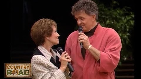 Bill Anderson & Jan Howard - For Loving You