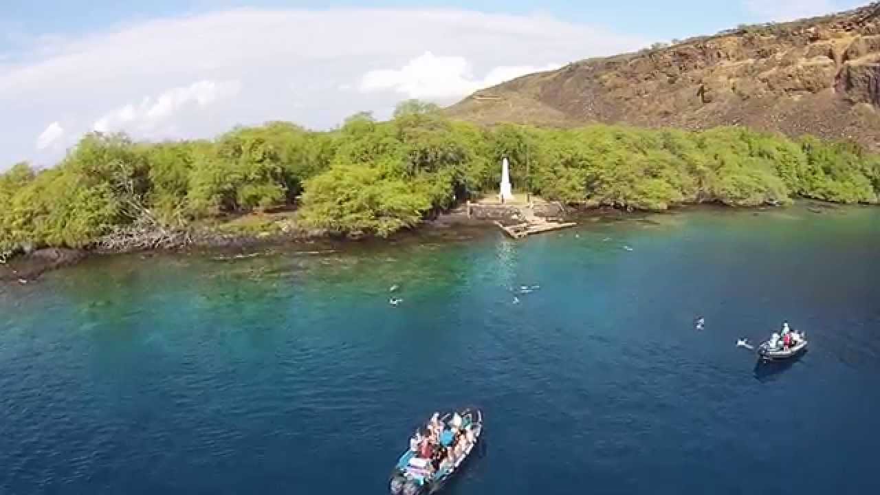 adventures of aladdin Drone Scenic Aerial View of Boats, Snorkelers & Captain Cook Monument - Big Island, Hawaii