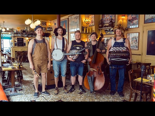 Steve 'n' Seagulls - Are You Gonna Go My Way