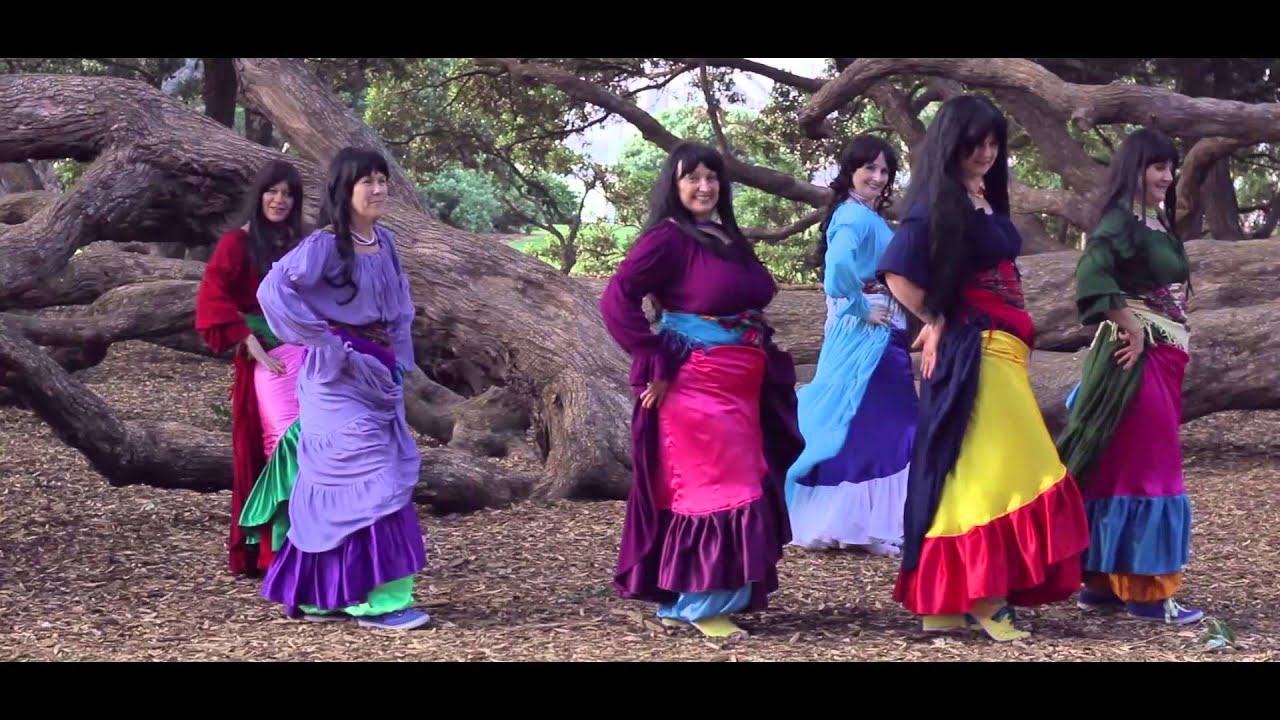 Hebegypsies dancing to Balkan Reggae by Mahala Rai Banda