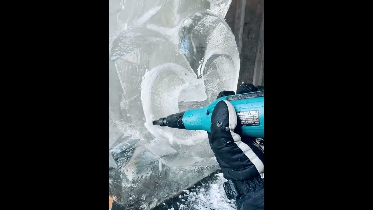 HUR Ice Design - Carving with Dremel