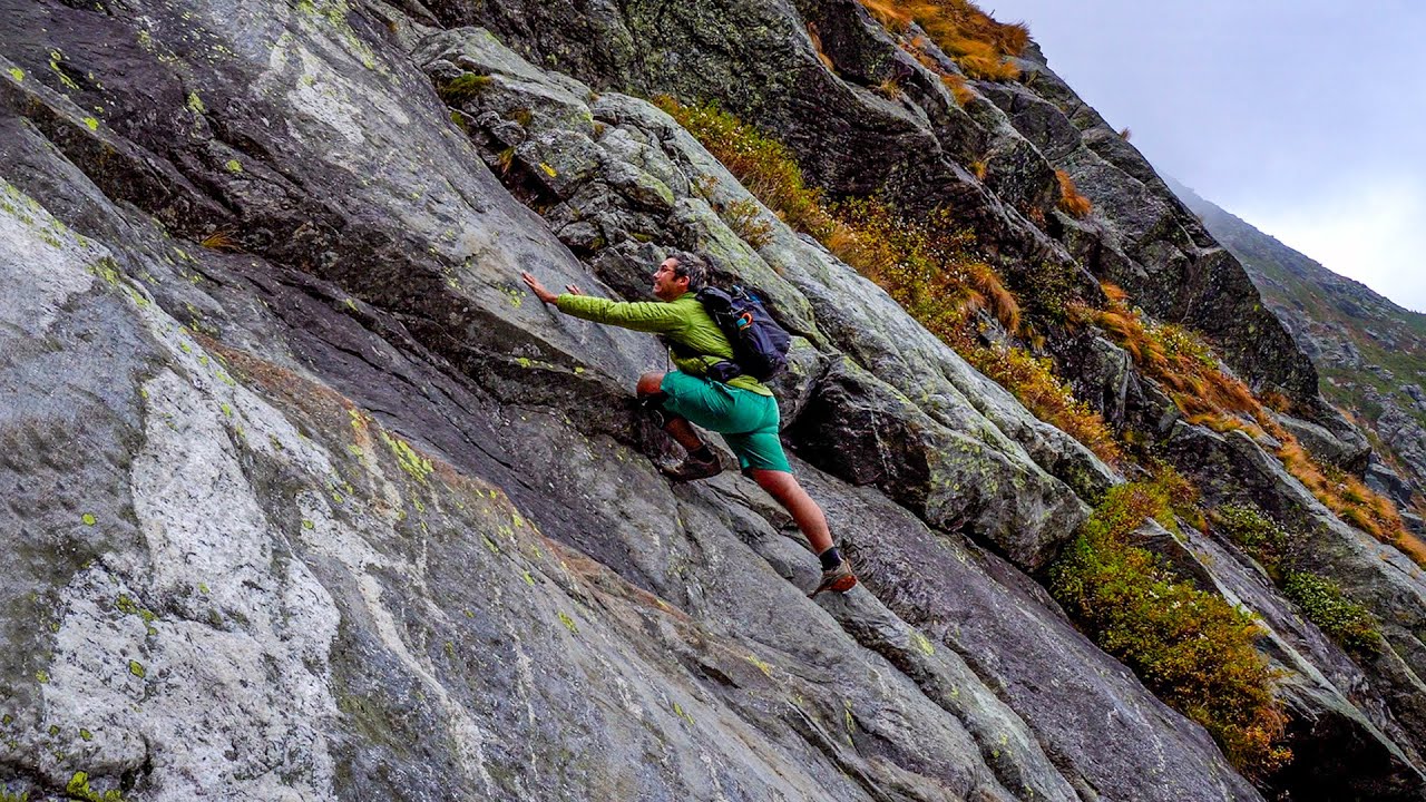 The Most DANGEROUS Hike in New Hampshire | Huntington Ravine