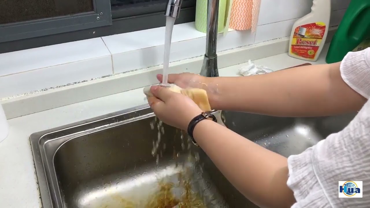 Oil absorption wipes