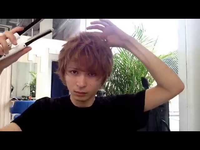束感が簡単にたくさん出せる内巻きアイロンの仕方 メンズ 髪型 三科 束感が簡単にたくさん出せる内巻きアイロンの仕方 メンズ 髪型 三科