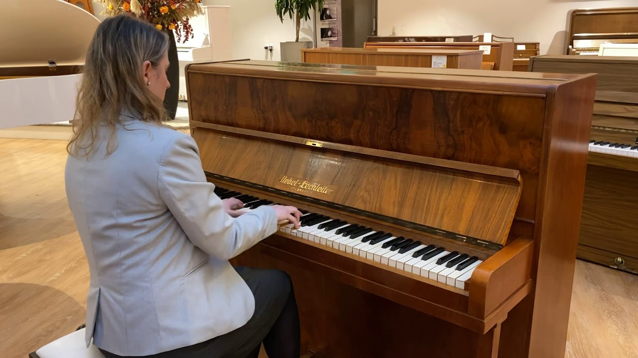Uebel & Lechleitter 115 piano