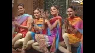 Mehndi hai rachne wali