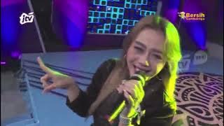 Mlebu Metu - Chacha Strawberry - Stasiun Dangdut